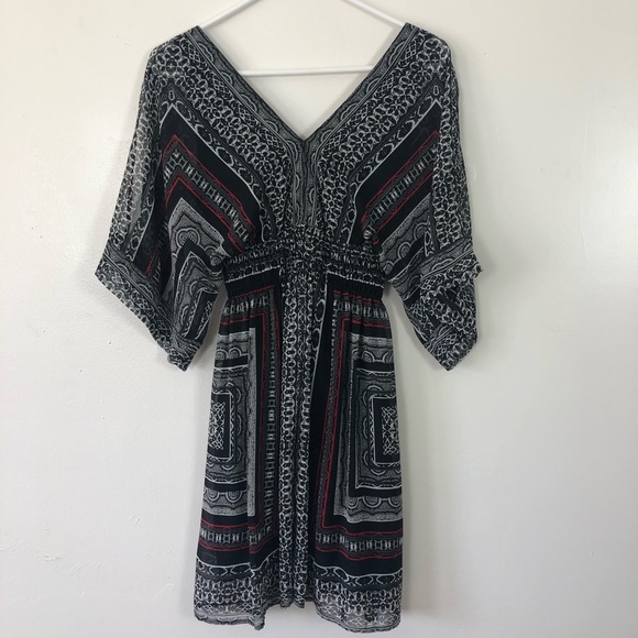 ✨B.Smart V Neck Flowy Dress✨ - Picture 5 of 6